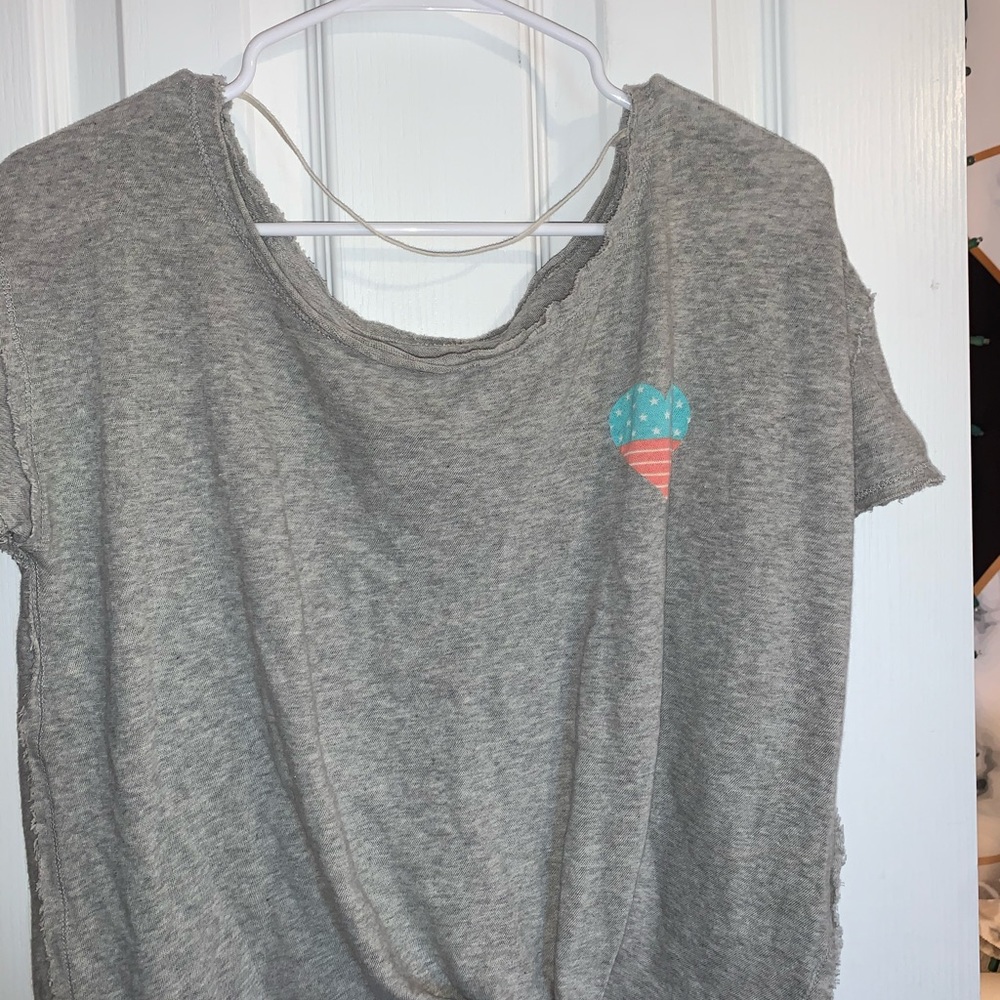 Grey t-shirt